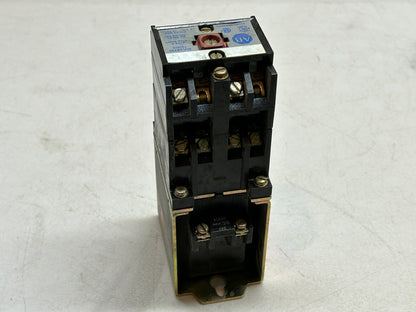 ALLEN BRADLEY 700-PKB40 AC RELAY / WITH 700DC-P400Z24 SERIES A
