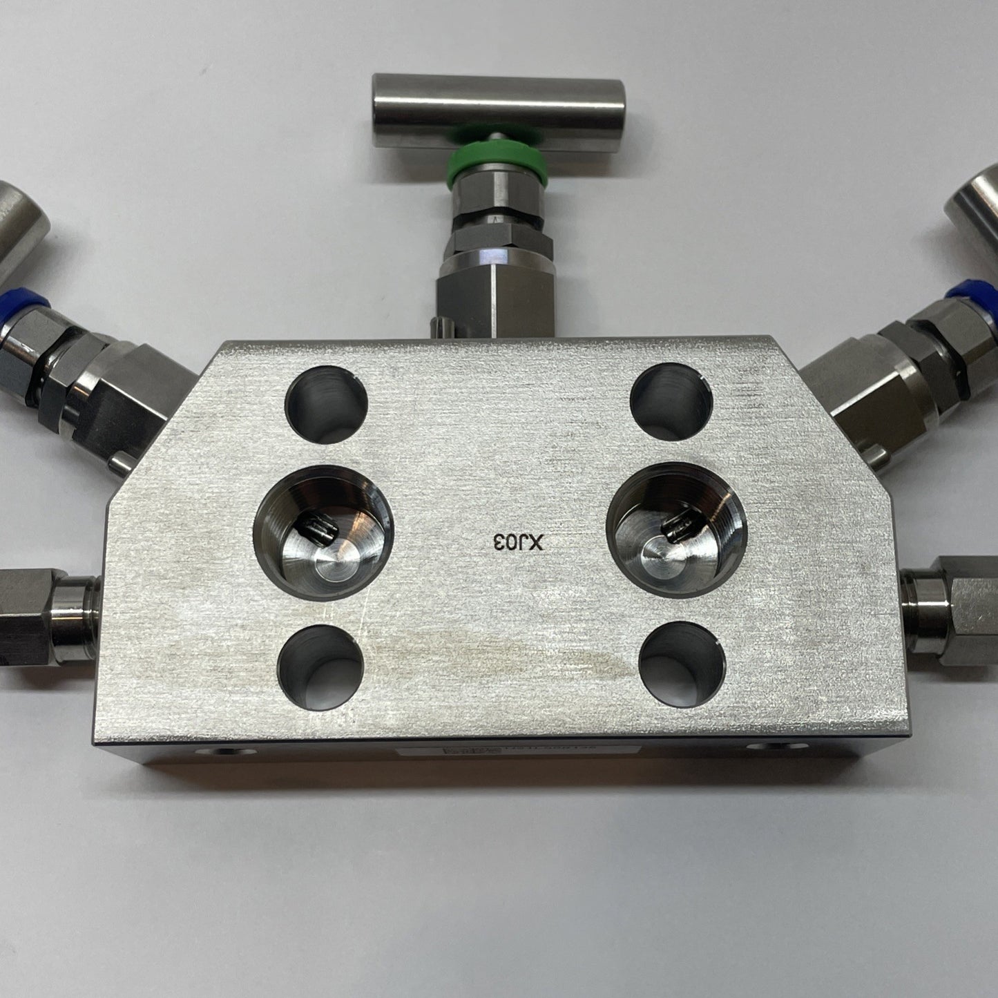 Rosemount 0R305-1321-2100 Pressure Transmitter Manifold (4000psi) R305EC32B11