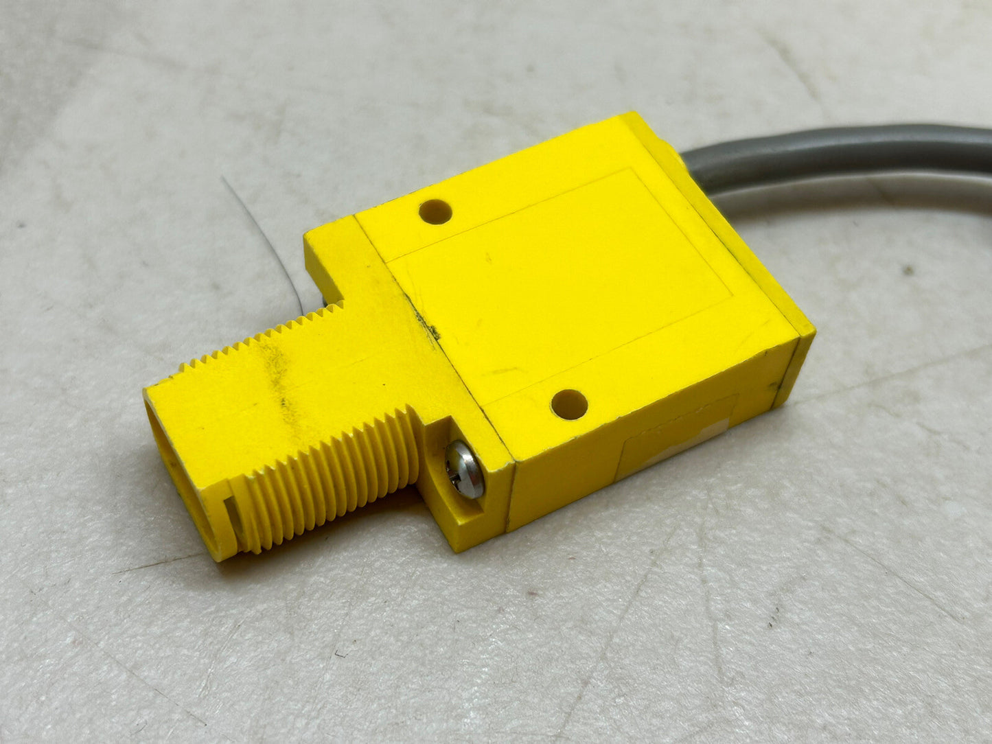 BANNER SM312F / 25620 MINI-BEAM SENSOR / USED AS SAMPLE ONLY