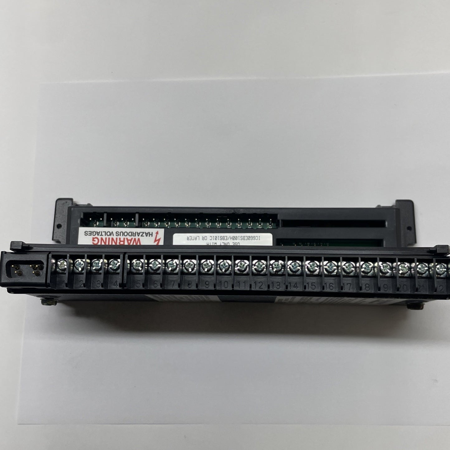 GE Fanuc IC660TSS100L Terminal Assembly 115 VAC/125 VDC