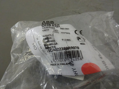 ABB ISCA022380R9070 / PISTOL HANDLE / BLACK / NEW