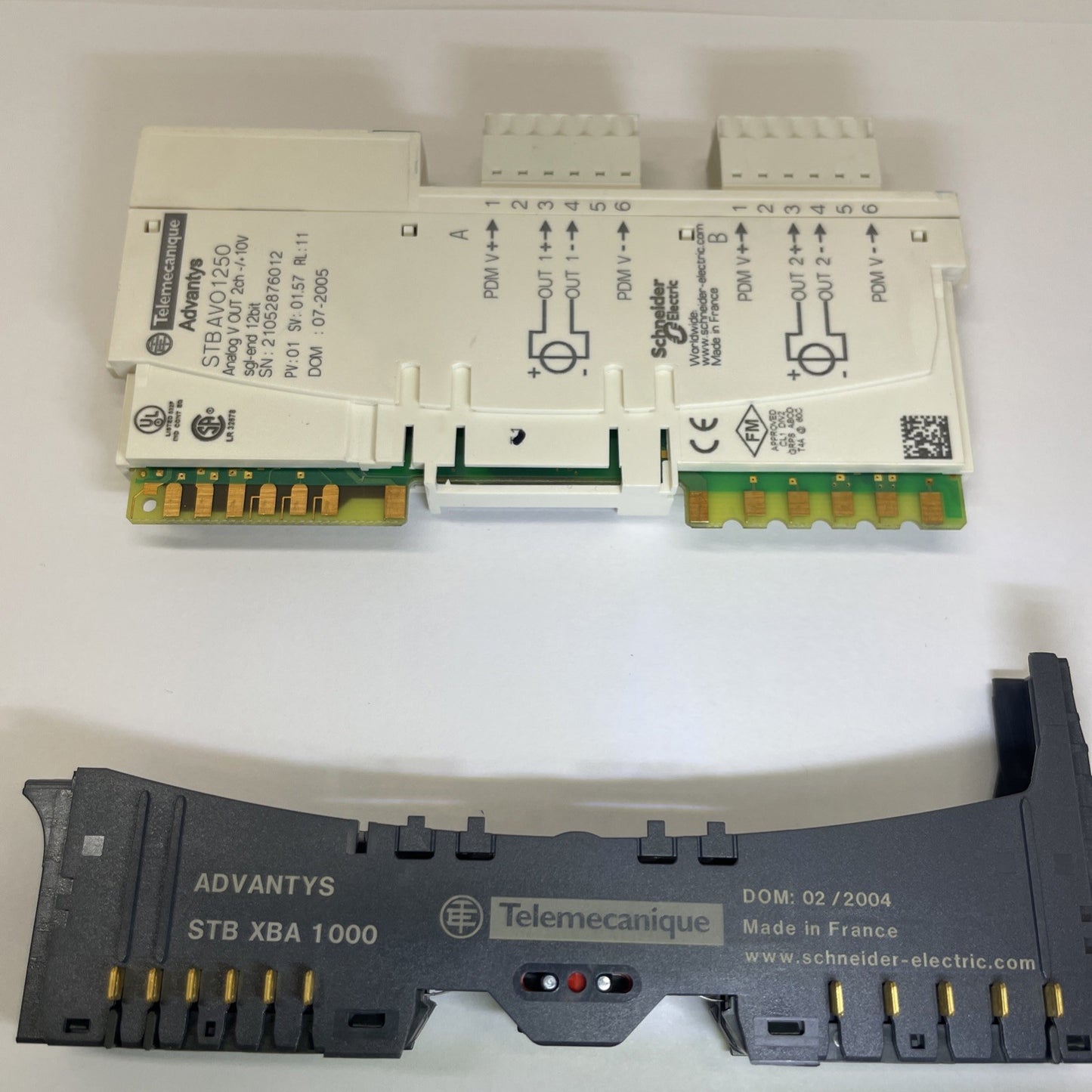 Schneider Electric (Telemecanique) STBAVO1250 Advantys STB Analog Output Modul