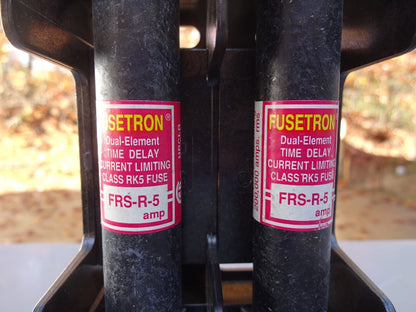 GOULD SHAWMUT 60302 FUSE HOLDER WITH 2 FUSETRON FRS-R-5 / 600V FUSES