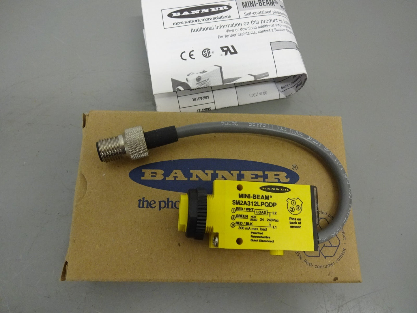 BANNER SM2A312LPQDP / MINI BEAM SENSOR / 49776 / NEW