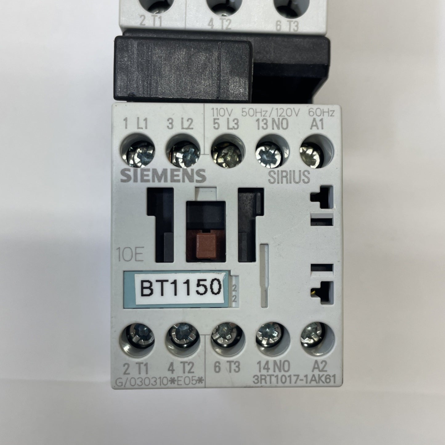 SIEMENS 3RV1021-1EA10 SIRIUS MANUAL MOTOR STARTER WITH 3RT1017-1AK61 CONTACTOR