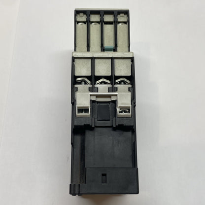 Siemens Contactor, 3RT1026-1B / 3RT1026-1B..0 w/ 3RH1921-1HA22 Contactor