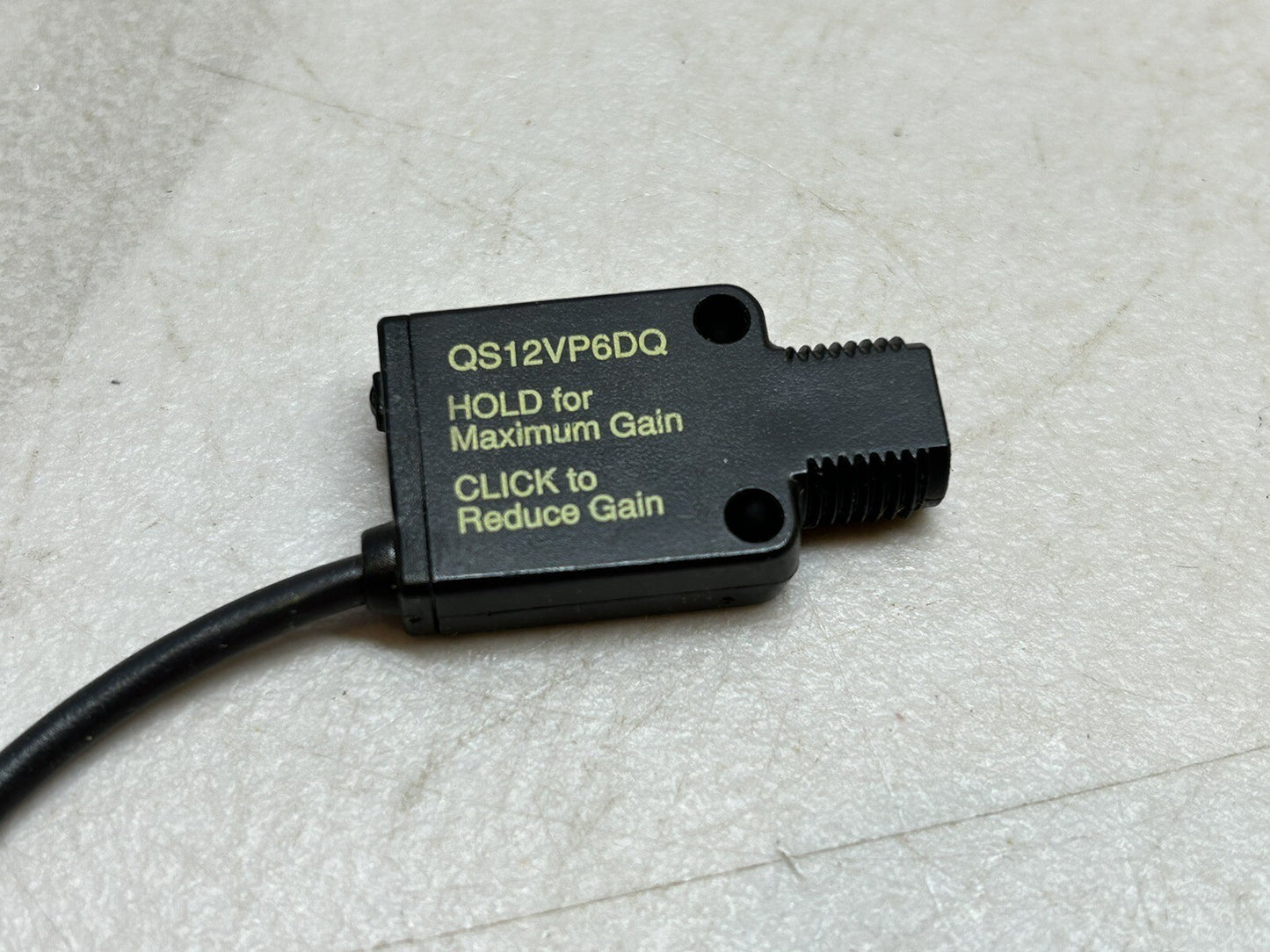 BANNER QS12VP6DQ / 58660 MINI-BEAM PHOTOELECTRIC SENSOR / USED AS DEMO ONLY