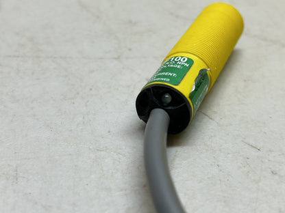 BANNER S18SN6FF100 / 29086 EZ-BEAM PHOTOELECTRIC SENSOR SWITCH USED AS DEMO ONLY