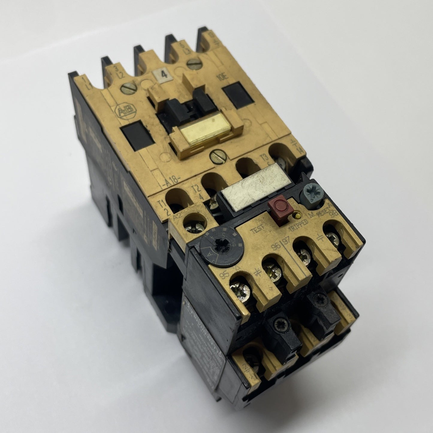 ALLEN BRADLEY 4.0-6.0 AMP MOTOR STARTER OVERLOAD 100-A18ND3 + 193-BSB 60