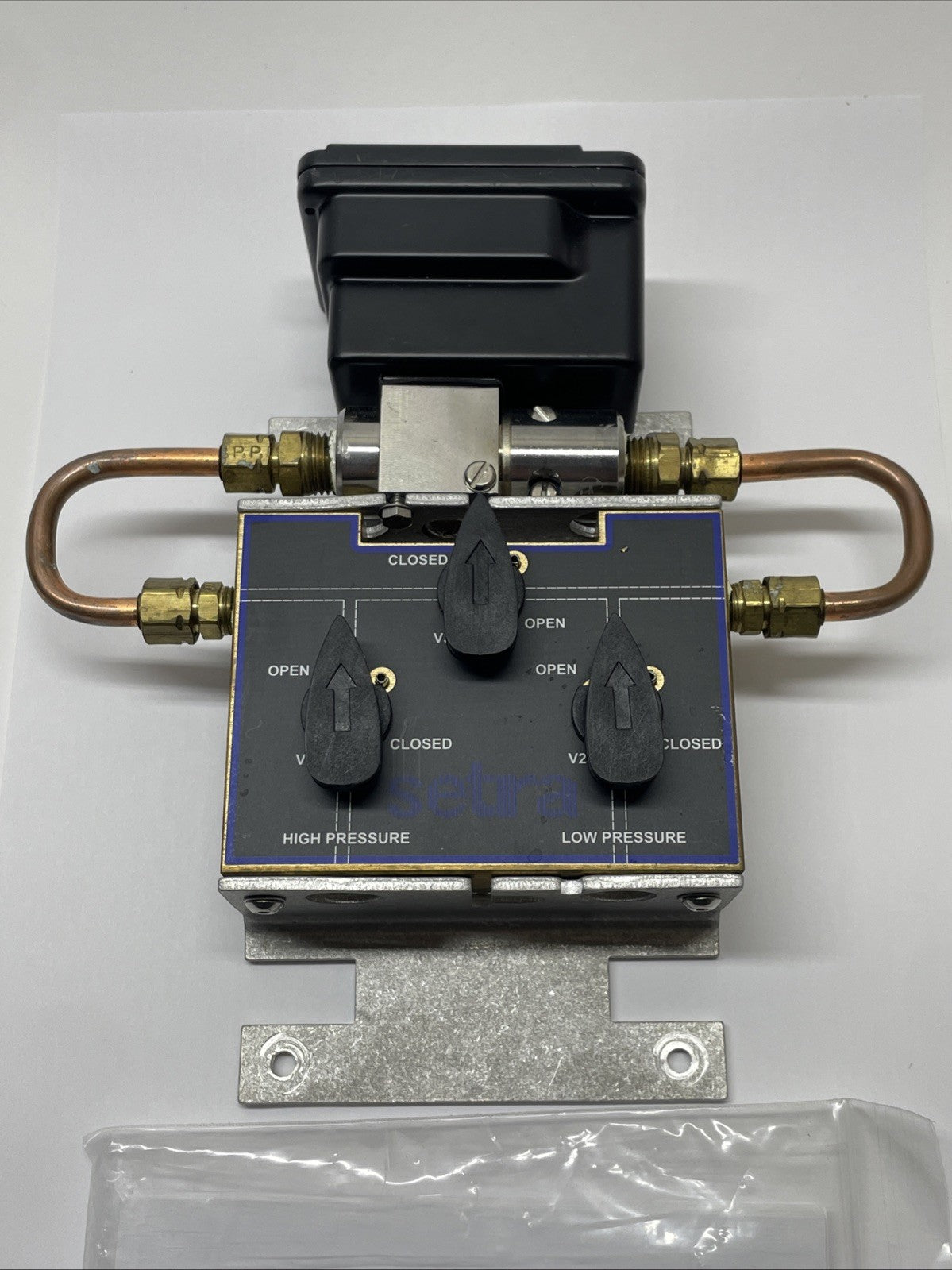 Setra 230 Series  2301100PD3V11BC  4-20 mA Pressure Transmitter 0-100 PSID