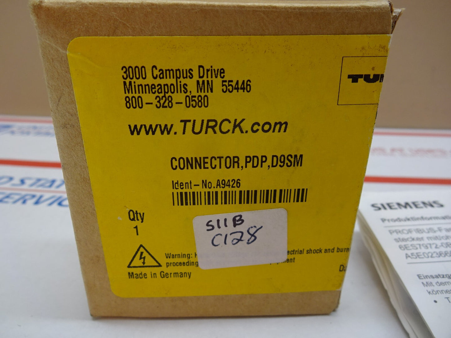 TURCK A9426 / CONNECTOR PDP D9SM NETWORK CORDSET ACCESSORY / NEW WITH BOX