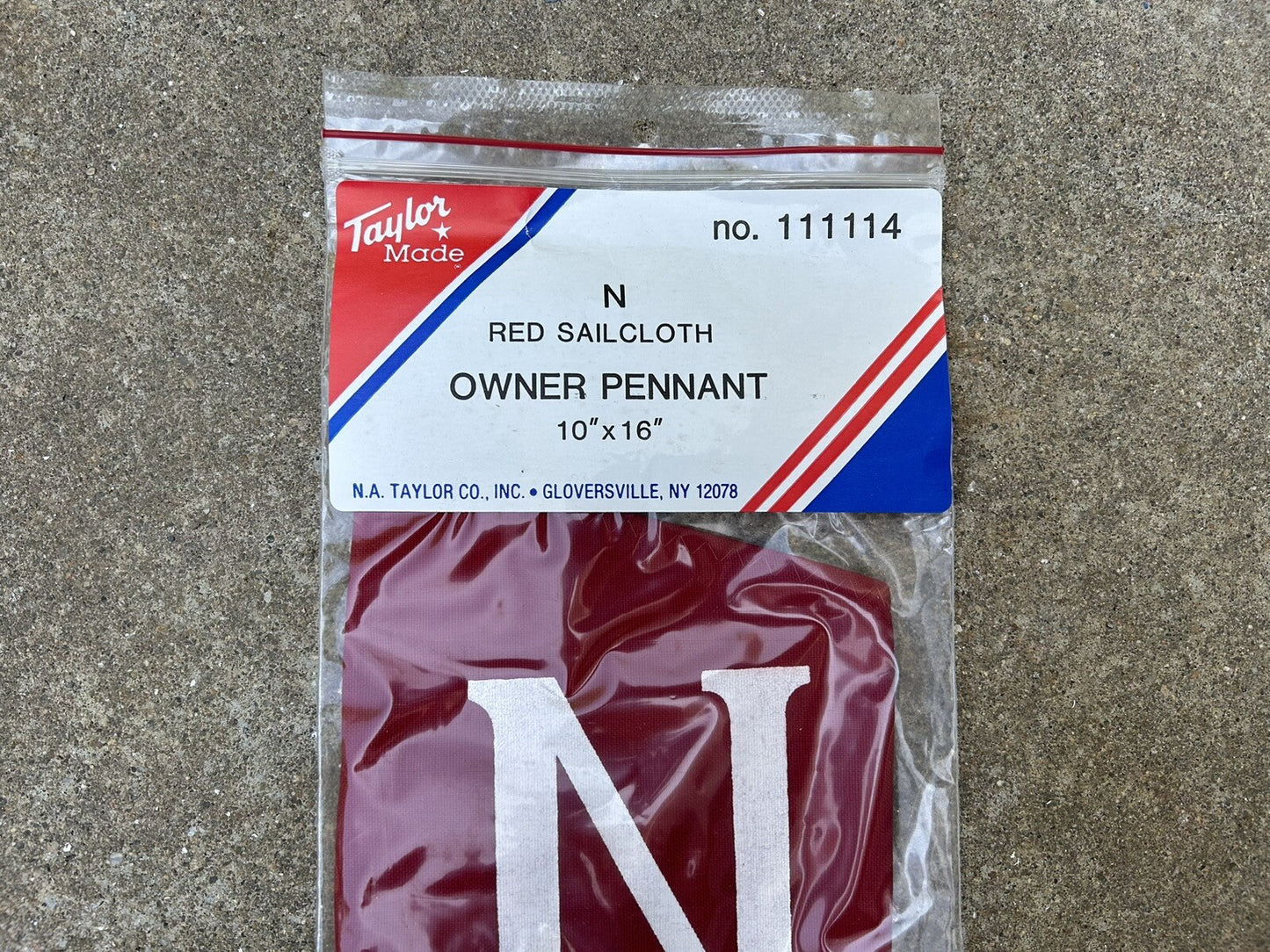 TAYLOR MADE 111114 N OWNER PENNANT 10" X 16" RED SAILCLOTH MARINE FLAG / NEW