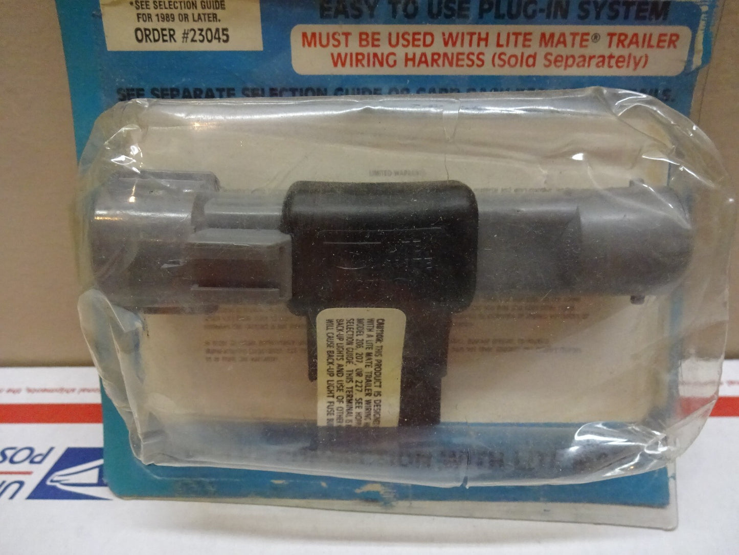 87-88 FULL SIZE BRONCO HOPPY 23045 / PLUG-IN TRAILER LIGHT T-CONNECTOR / NOS