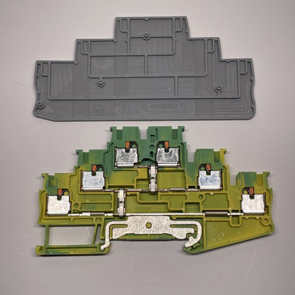 (Lot of 4) Phoenix Contact PIT2,5-3PE Spring Gage Ground Terminal Block