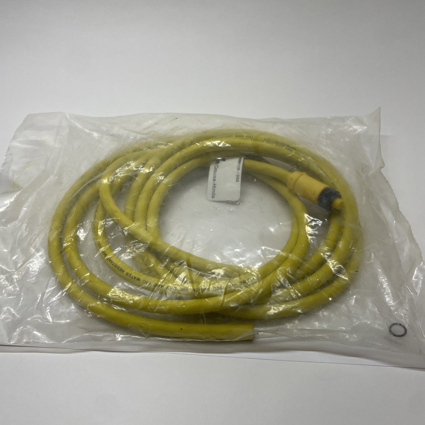 Cooper Crouse-Hinds 5000118-5SE 4-Pin Micro DC Cable Assembly 300V 3A
