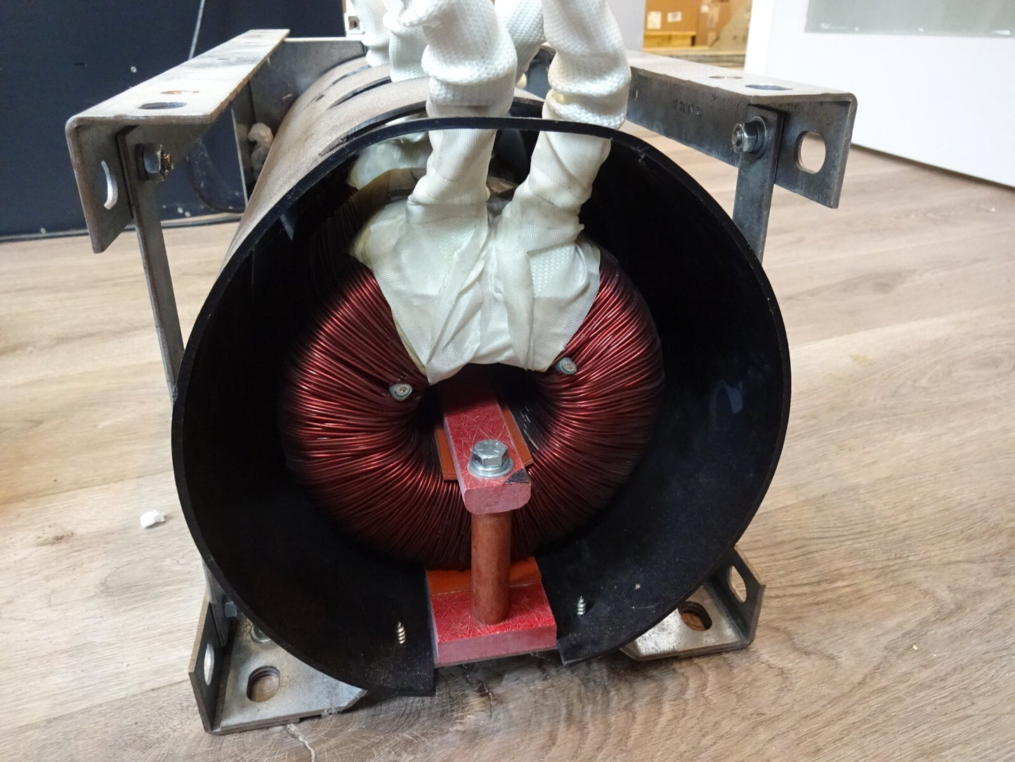 FAN COOLED INDUCTOR 3% 250AMP 90MH