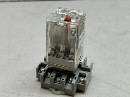 ALLEN BRADLEY 700-HA33A1-1-4 RELAY SER A 120VAC 700-HN126 BASE