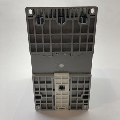 Allen-Bradley 22A-A8P0N104 /A PowerFlex 4 240VAC 1PH 8A 2HP AC Drive