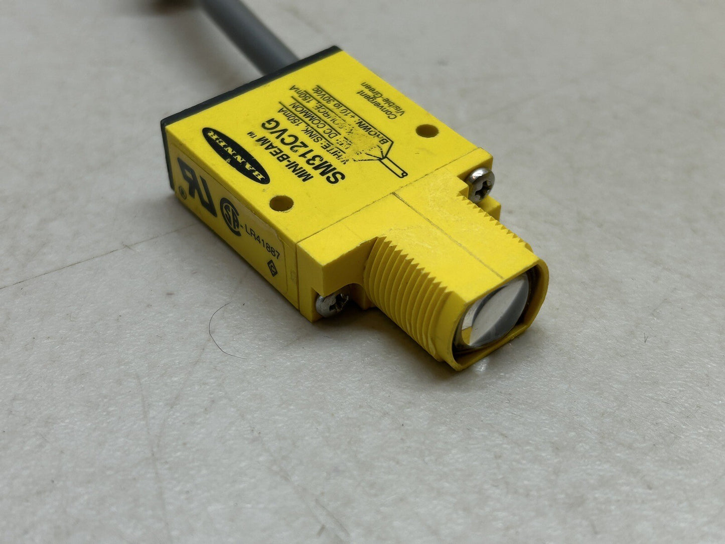 BANNER SM312CVG / 50966 MINI-BEAM SENSOR / USED AS SAMPLE ONLY