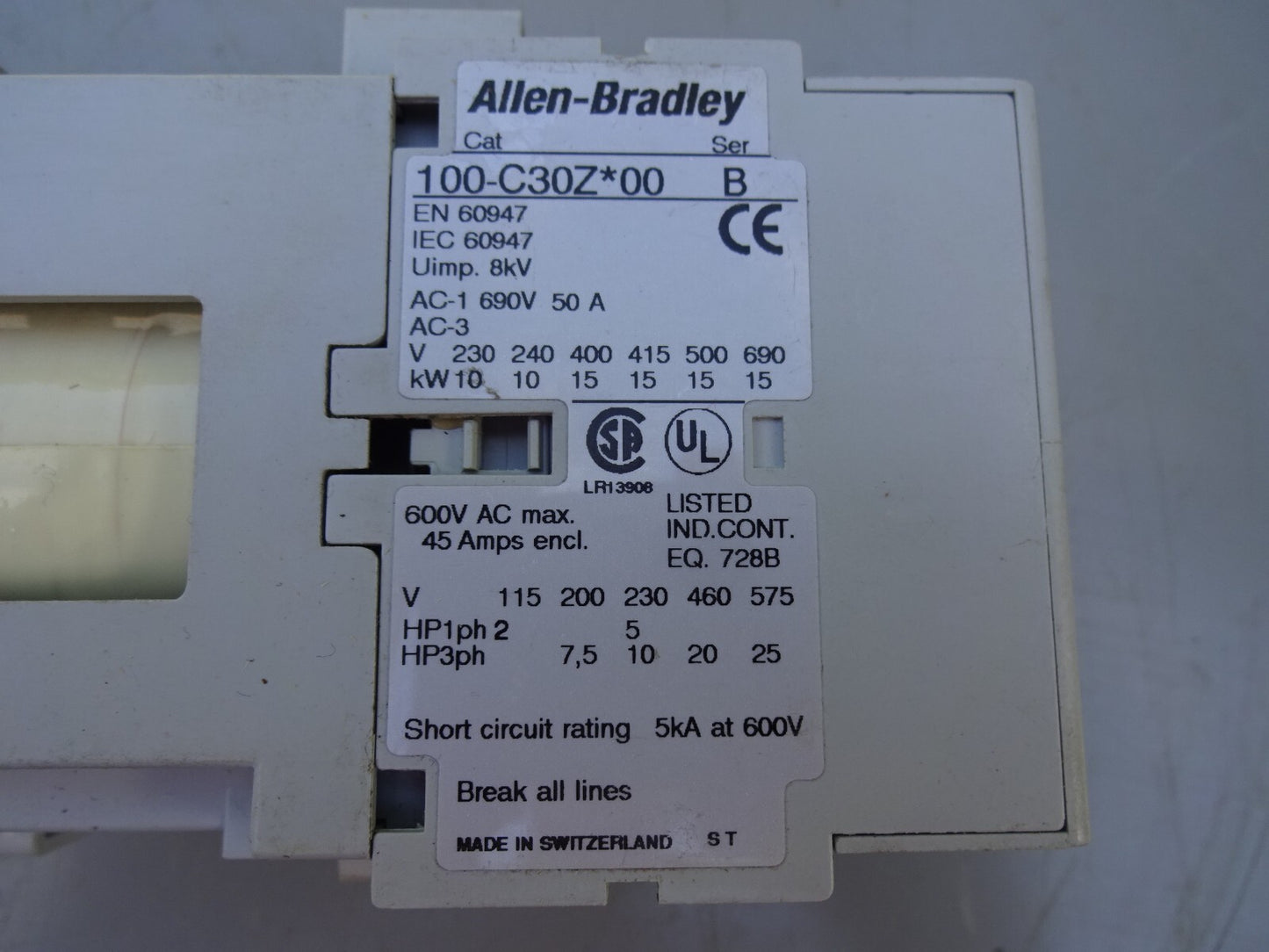 ALLEN BRADLEY 100-C30Z*00 CONTACTOR 30AMP / 3POLE / 600VAC / 24VDC / SER A OR B