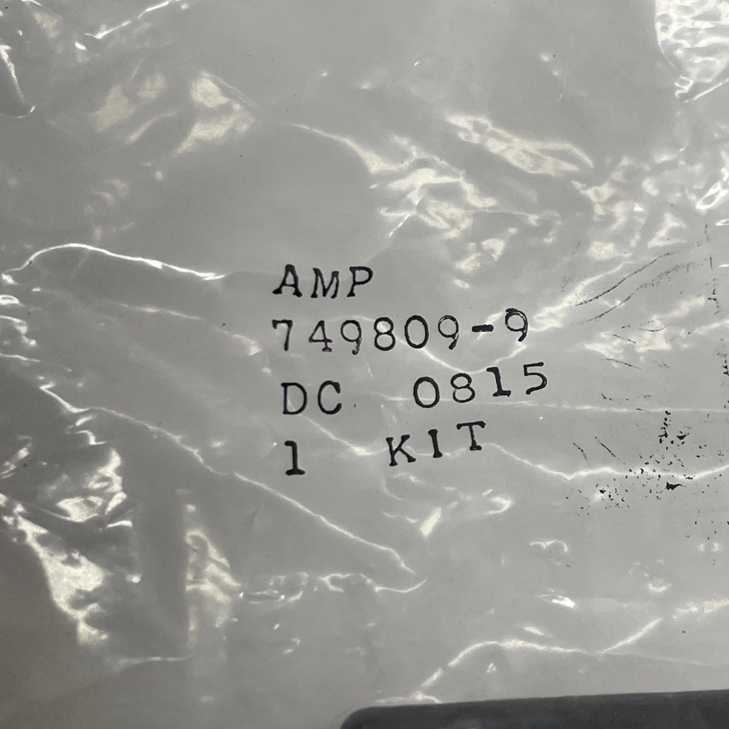 AMP 749809-9 25-Pos AMPLIMITE HDE-20 IDC D-Sub Plug Kit