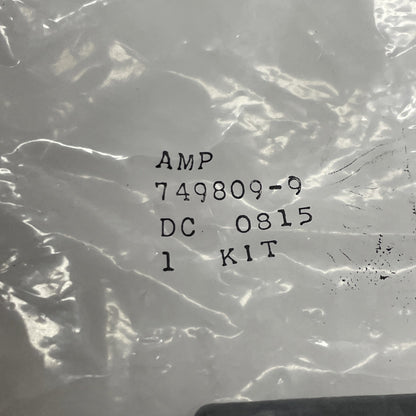 AMP 749809-9 25-Pos AMPLIMITE HDE-20 IDC D-Sub Plug Kit