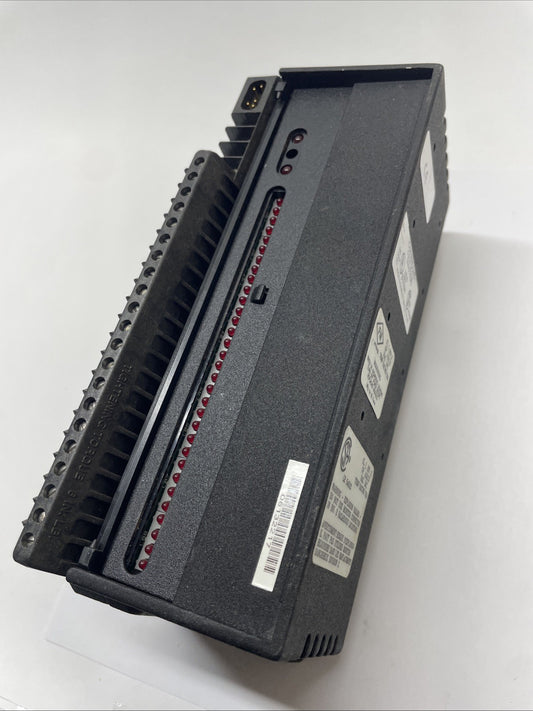GE Fanuc IC660BBD024 GENUIS I/O Block 32-Circuit 12-24 VDC (EBD024T + TBD024K)