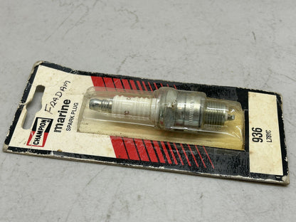 CHAMPION L78YC / MARINE SPARK PLUG 936 / NEW OLD STOCK