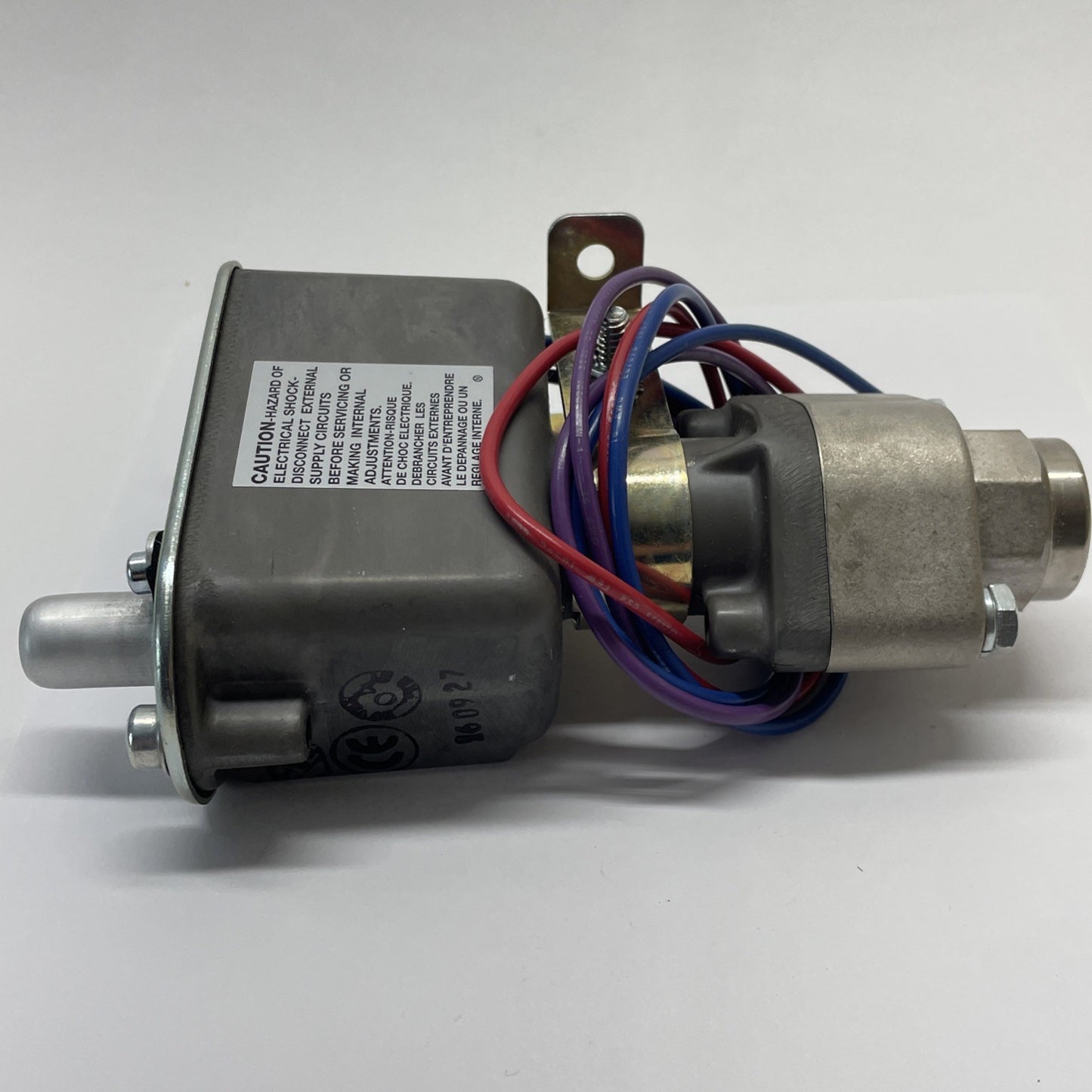 Barksdale C9612-3 Sealed Piston Pressure Switch 250-3000 PSI SPDT