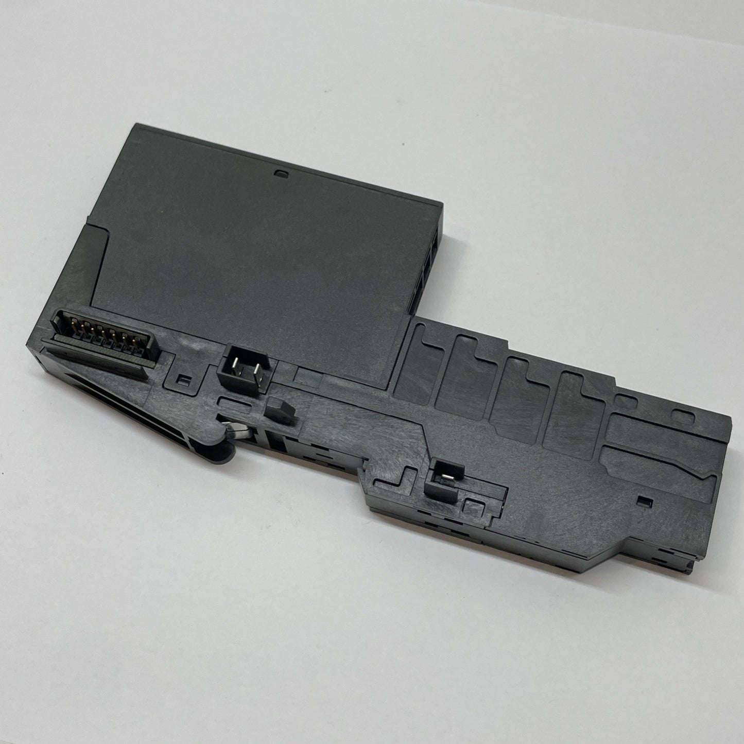 Siemens SIMATIC S7 6ES7 132-4BD00-0AA0 ET Digital Output Module with Base