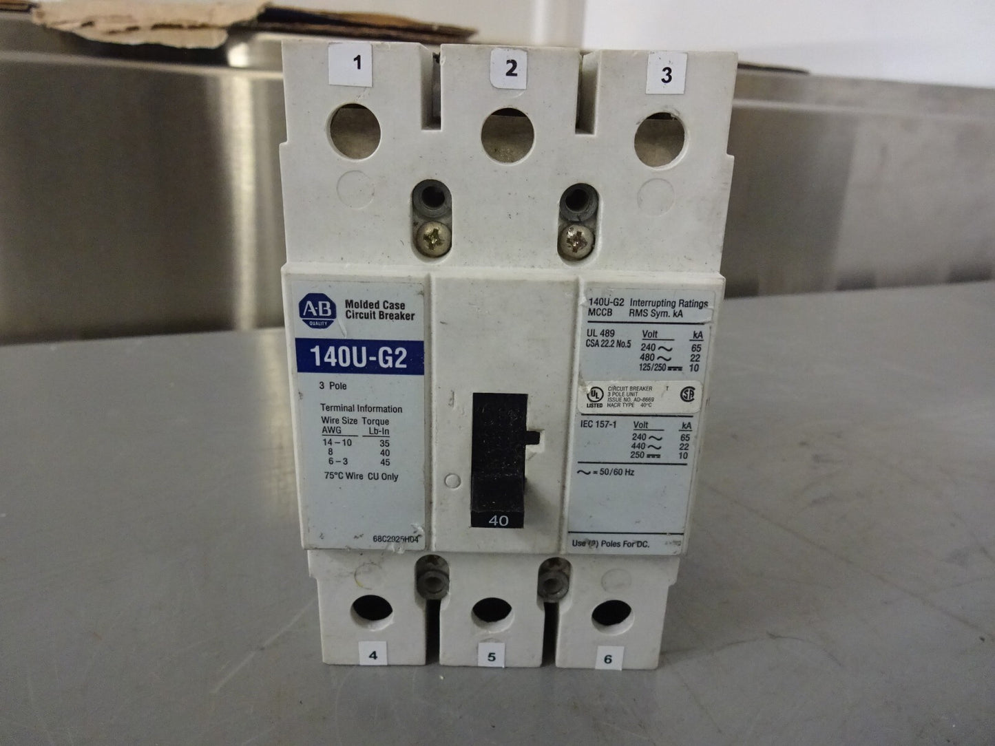 ALLEN BRADLEY 140U-G2 / CIRCUIT BREAKER 68C2925H04 / 3 POLE 240/480VAC 40A
