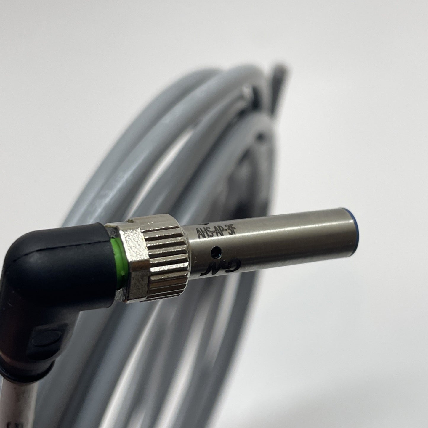 AHS-AP-3F Inductive Proximity Sensor + 7000-08081-2100500 Cable + Mount