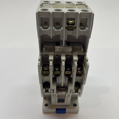 Eaton Cutler-Hammer CE15BNS3 10A Contactor + C320KGT2 Aux Contact