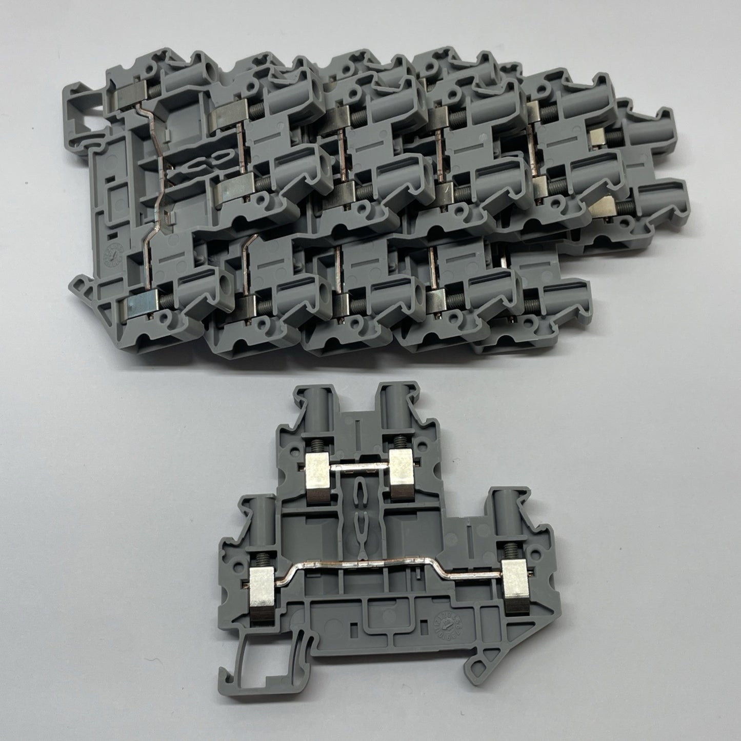 (LOT OF 6) NEW PHOENIX CONTACT UTTB 4 Double-Level Terminal Block 30A 800V 4 mm²