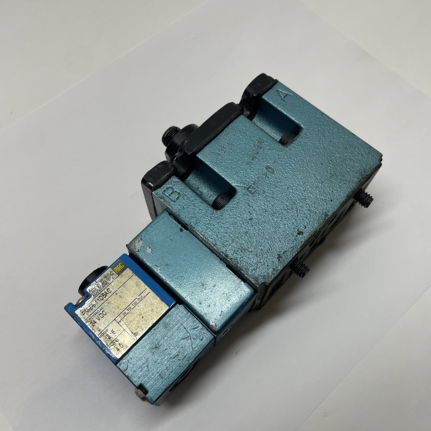 MAC VALVES  MAC125A-V1G2-PM-511DB  Solenoid Valve 24 VDC w/ PME-511DBAG