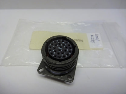 ITT CANNON JD38999/20WE26SN / MIL-SPEC CONNECTOR / NEW