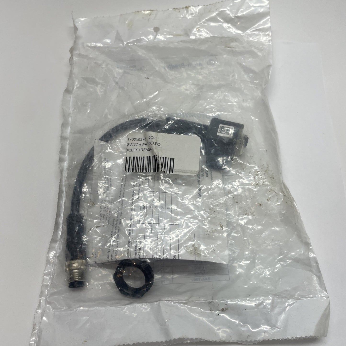 AB 42EF-S1RFA-G4 Photoelectric Sensor RightSight 21.6-264V AC/DC SER. A