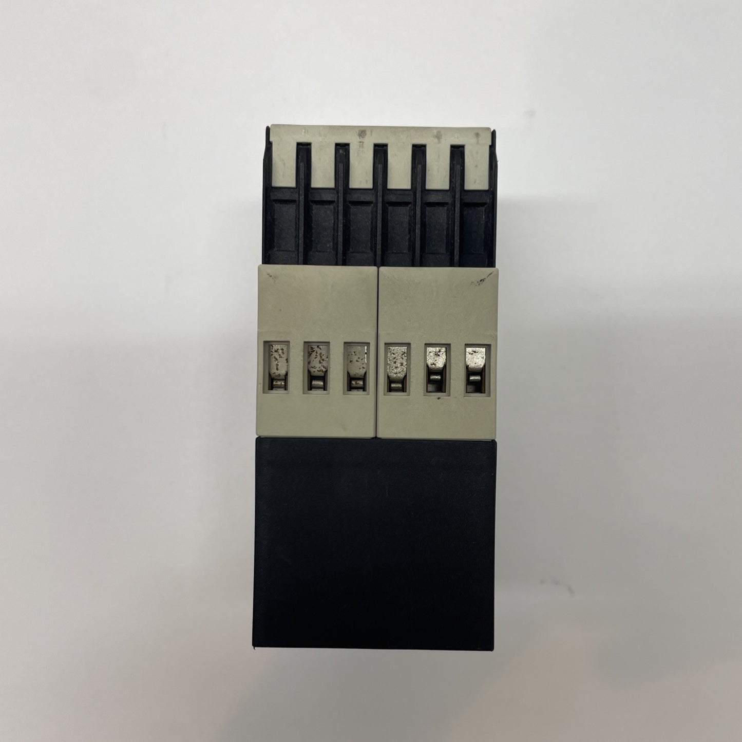 Telemecanique RM3 UA111FG7 Measurement Relay RM3 UA1 (USA)