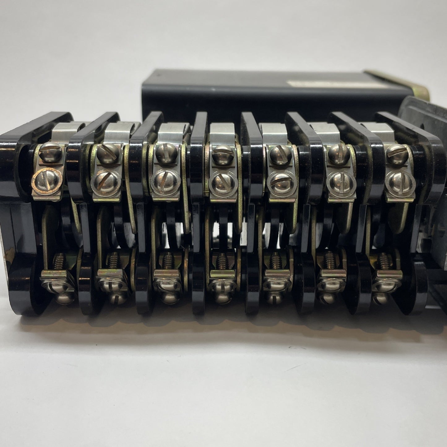 GE 16SB1GB352LUM4Y Cam-Operated 7-Stage 3-Position Selector Switch