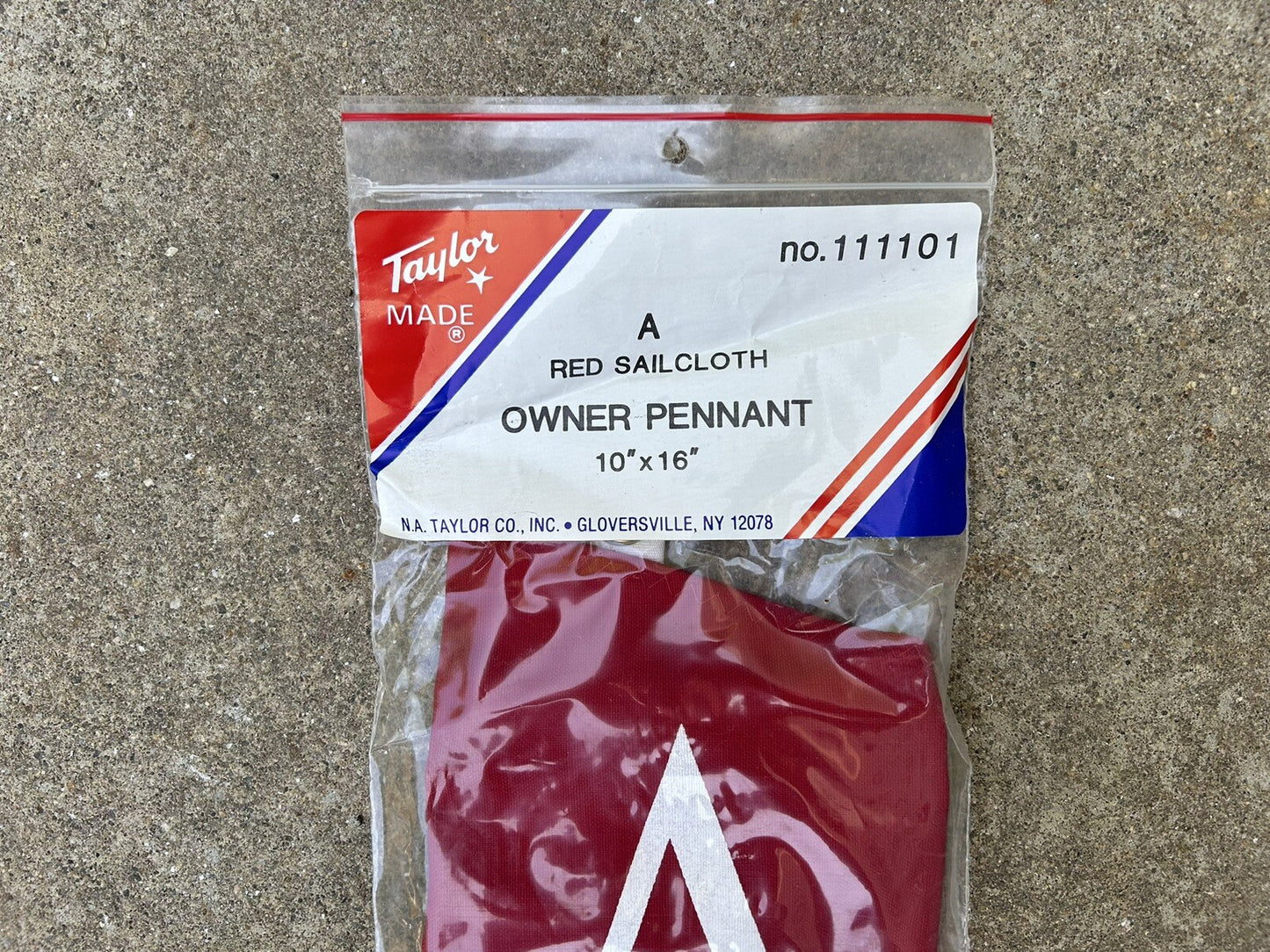 TAYLOR MADE 111101 A OWNER PENNANT 10" X 16" RED SAILCLOTH MARINE FLAG / NEW