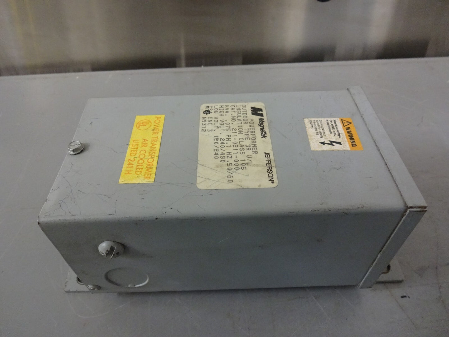 JEFFERSON MAGNETEK 211-0211-000 POWERFORMER / 3R U/L / .075KVA / 240/480V 1PH
