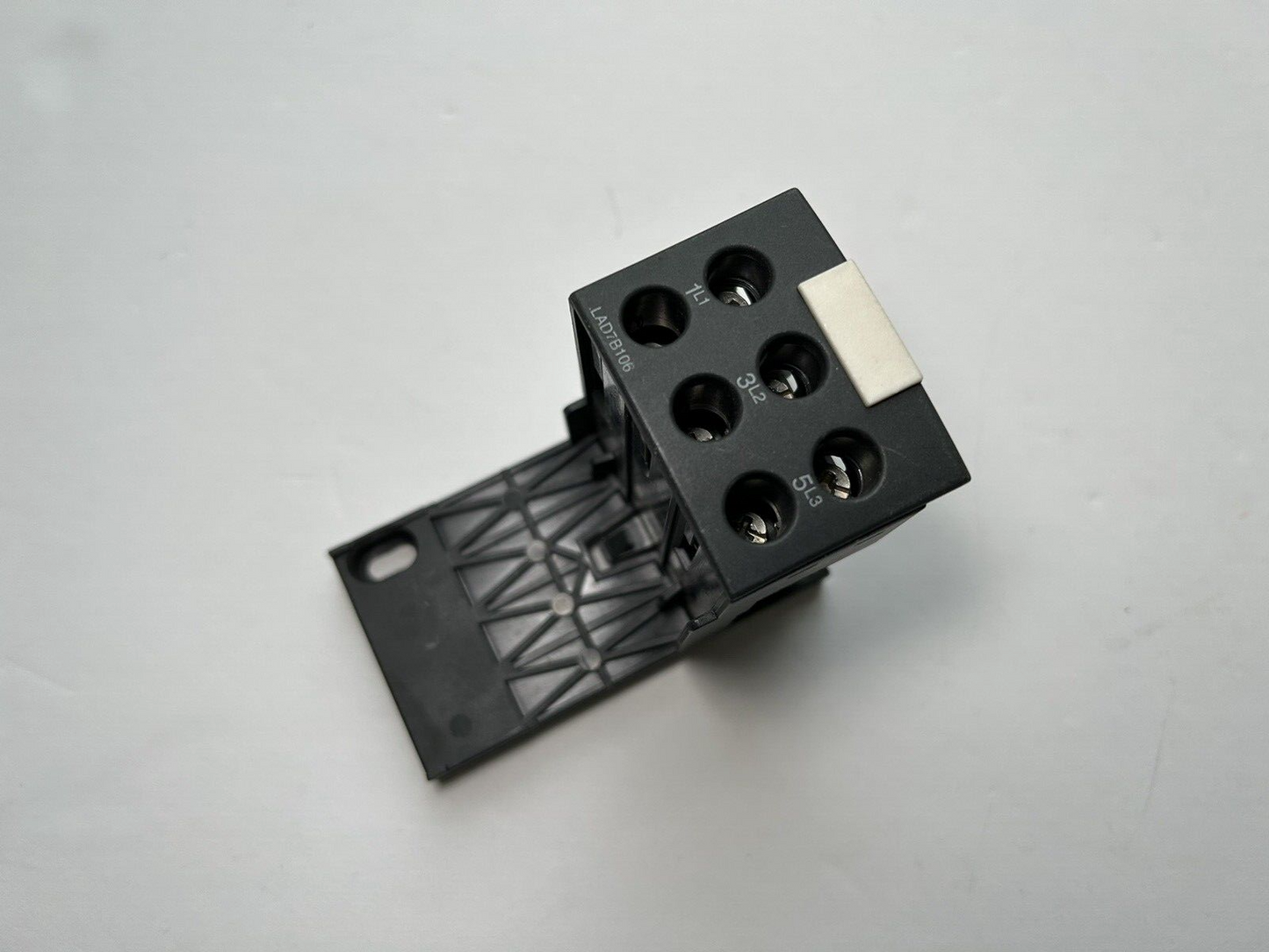 TELEMECANIQUE LAD7B106 / TERMINAL BLOCK EXCELLENT CONDITION