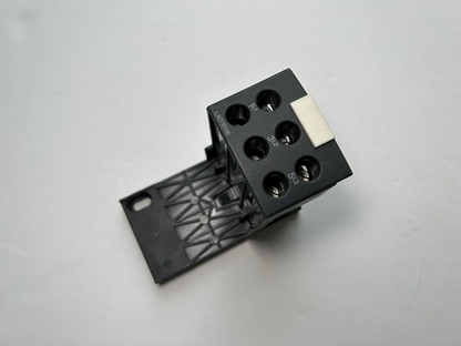 TELEMECANIQUE LAD7B106 / TERMINAL BLOCK EXCELLENT CONDITION