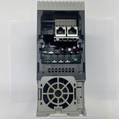 Allen-Bradley 25C-A2P5N104 /A PowerFlex 527 AC Drive 0.5HP 200-240V VFD