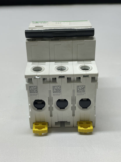 1PC A9F18340 circuit breaker 3P C40A