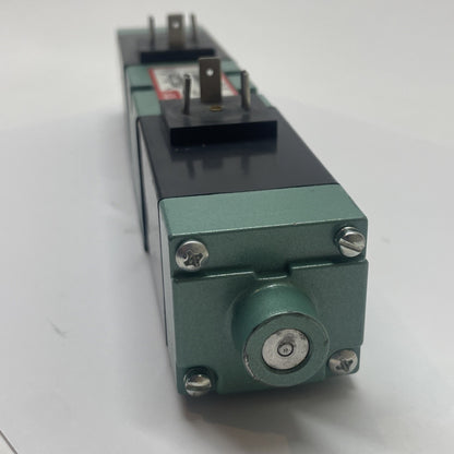 Numatics 152SS6314000061 Double Solenoid Valve 152SS6004000061 (24VDC, 6.0W)