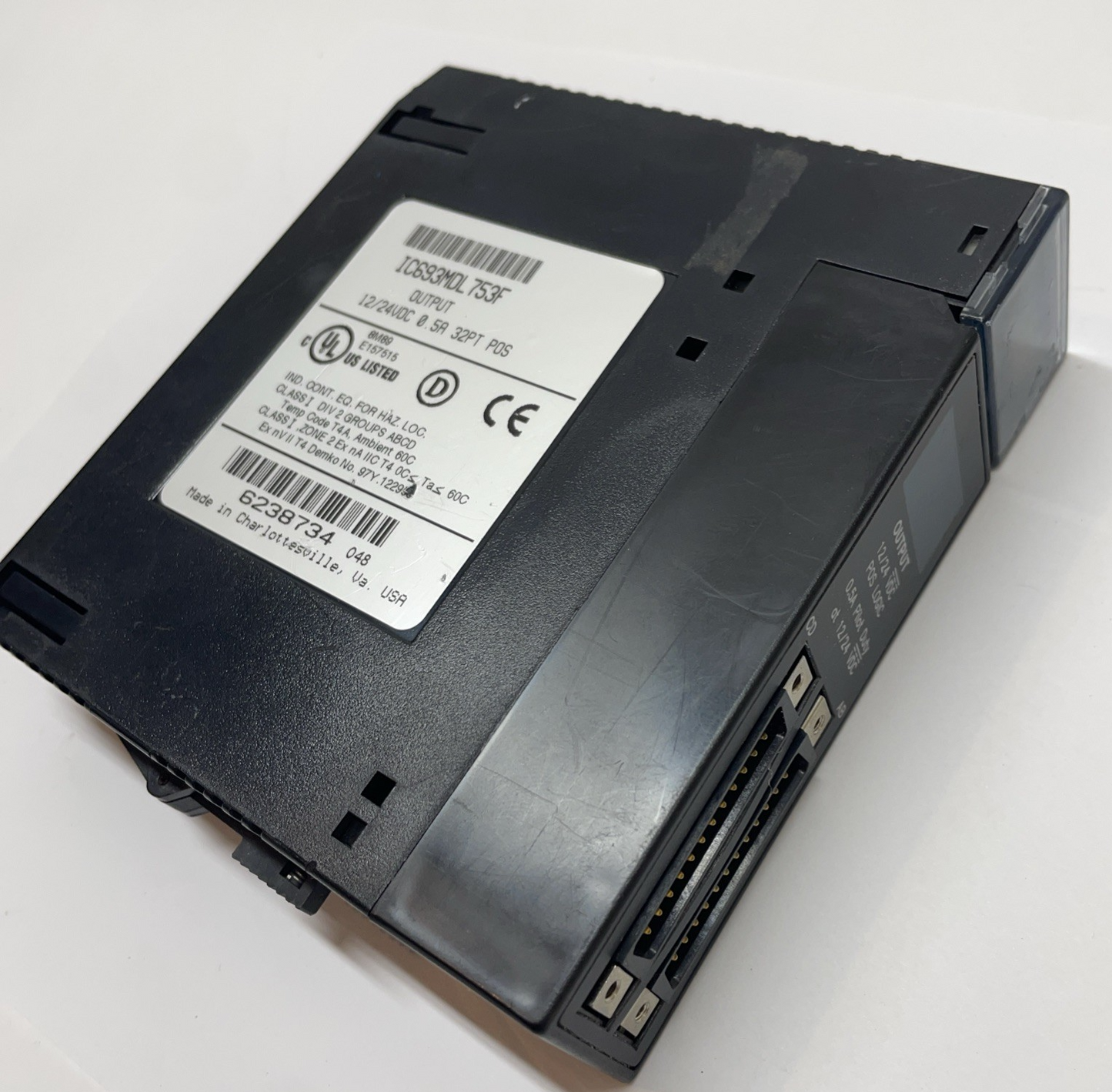 GE Fanuc IC693MDL753F Series 90-30 32-Point DC Output Module 12/24 V 0.5 A