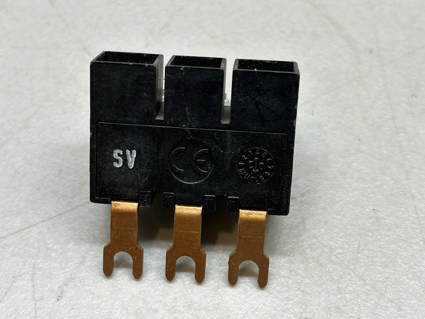 Sprecher & Schuh KT7-25-A3E Terminal Block 64 A 690 V Busbar Supply Block