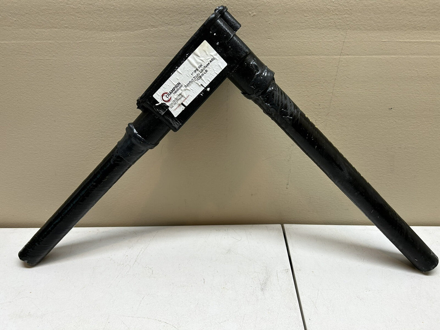 CHAMPION FIBERGLASS 10C-SW-LB / 1" IPS SW CONDUIT BODY LB TYPE AG / NEW