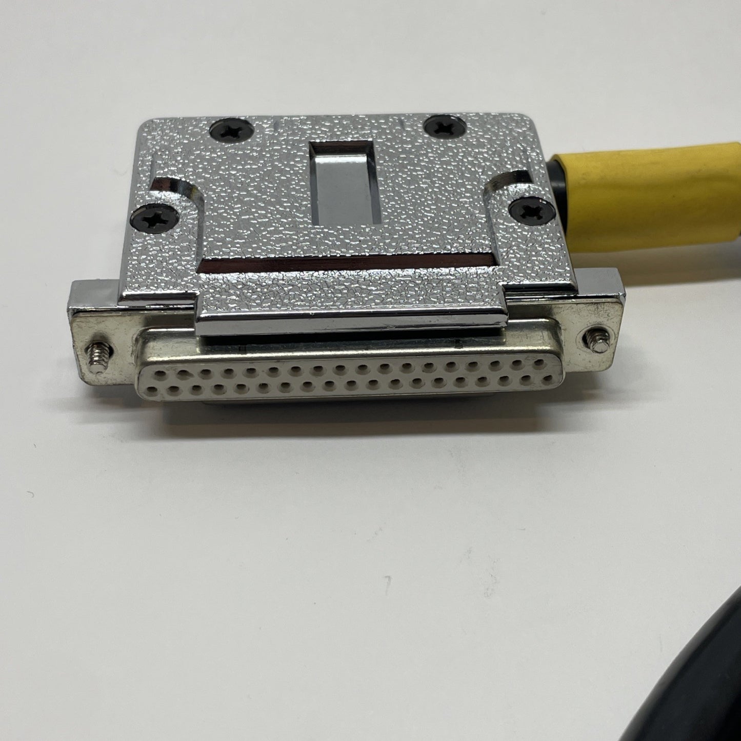 FANUC IC697CBL811B / IC697CBL811 Redundant PLC Cable 10ft Series 90/70 (37-Pin)